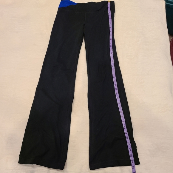 UnderArmour active wear pants - Picture 3 of 7
